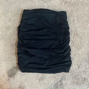 Aritzia Babaton Mini Skirt. Size XS.